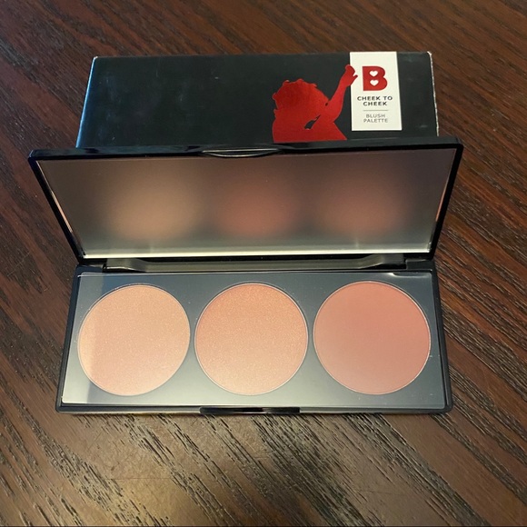 Ipsy Betty Boop Cheek to Cheek Blush Palette - Picture 7 of 7